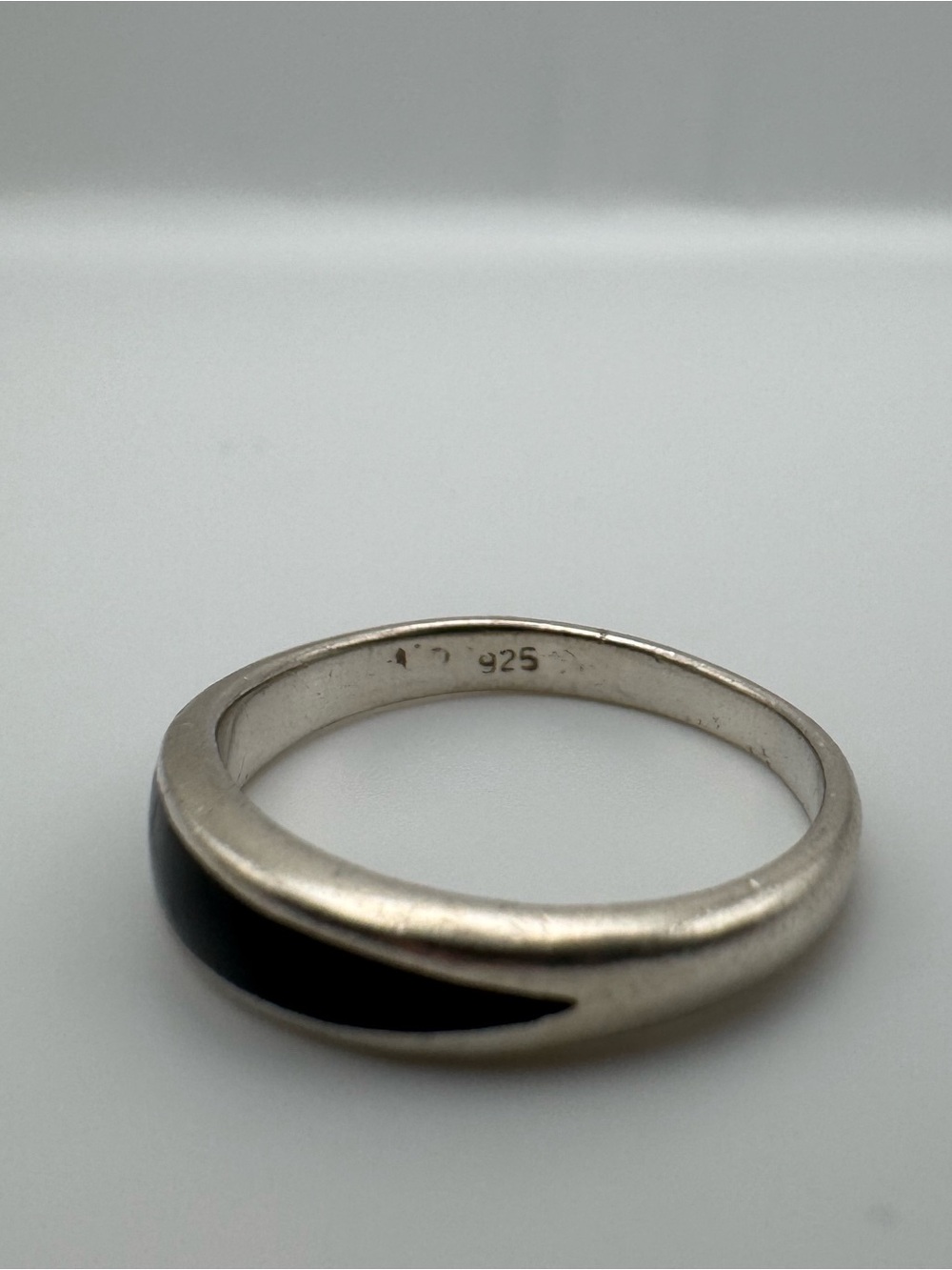 Sterling Silver 925 Black Inlay Ring Sz 9 - Picture 2 of 5
